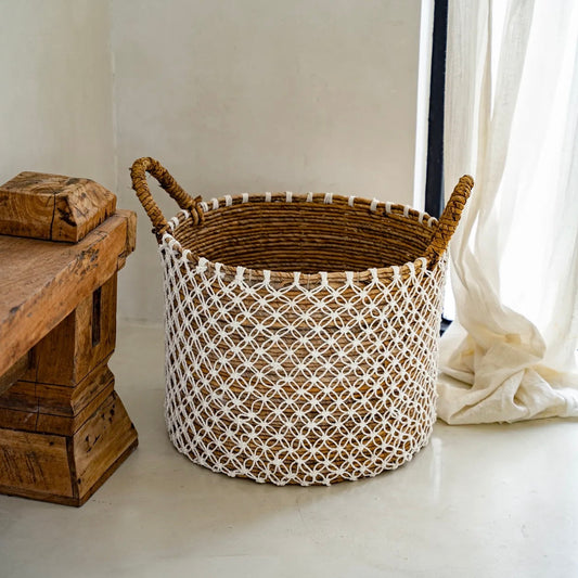 The Crossed Stitched Macrame Basket | Large