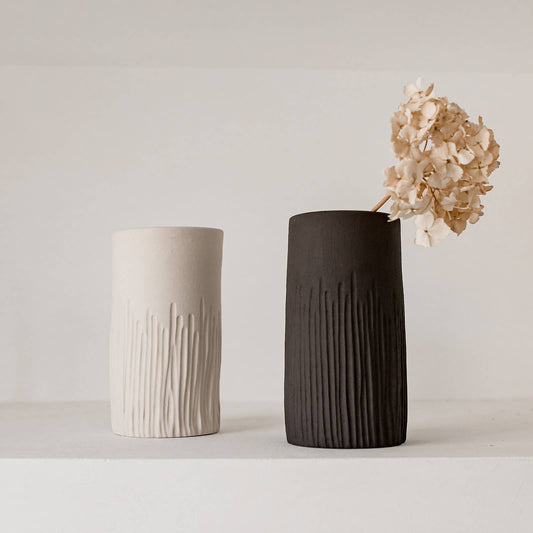 Stripe handmade ceramic vase | Beige